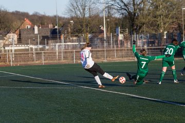 Bild 199 - Frauen SG Holstein Sued - SV Gruenweiss-Siebenbaeumen : Ergebnis: 0:2
